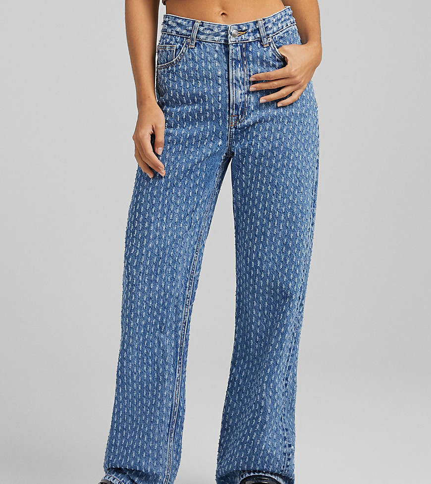 Bershka – Pulled – Gerade geschnittene Jeans in Blau im Used-Look günstig online kaufen