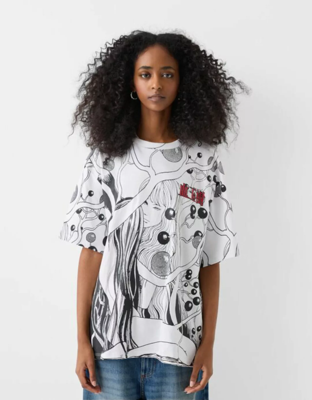 Bershka T-Shirt Junji Ito Collection Im Boxy-Fit Mit Kurzen Ärmeln Und Prin günstig online kaufen