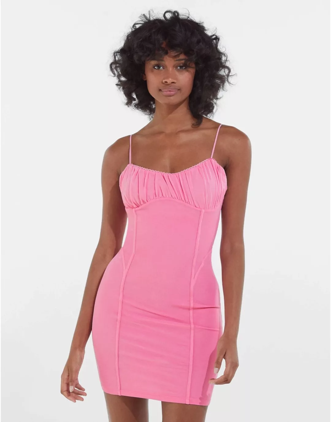 Bershka – Bodycon-Kleid aus Netzstoff mit Riemchenträgern und Raffung in Ro günstig online kaufen