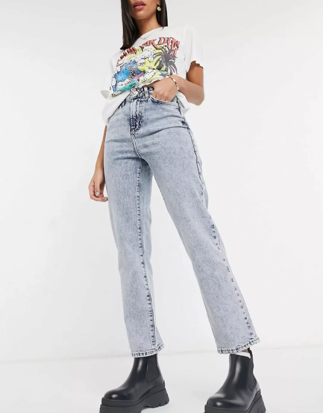 New Look – Jeans mit geradem Schnitt in Hellblau günstig online kaufen