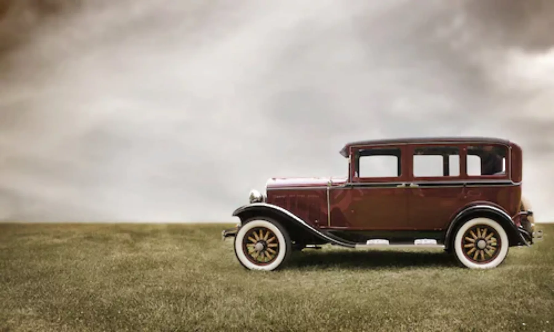Papermoon Fototapete »Antikes Auto« günstig online kaufen