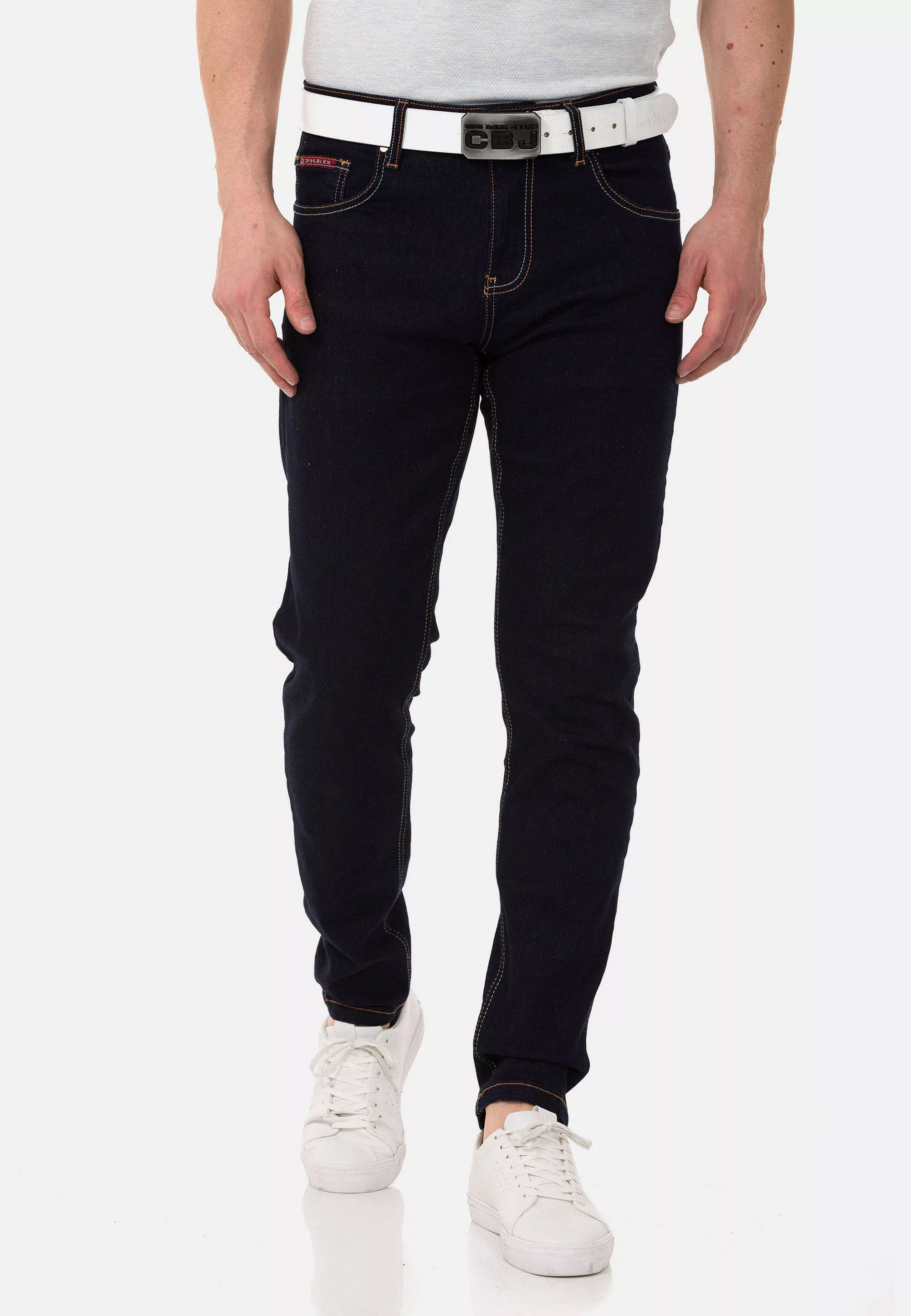 Cipo & Baxx Straight-Jeans, in modernem Look günstig online kaufen