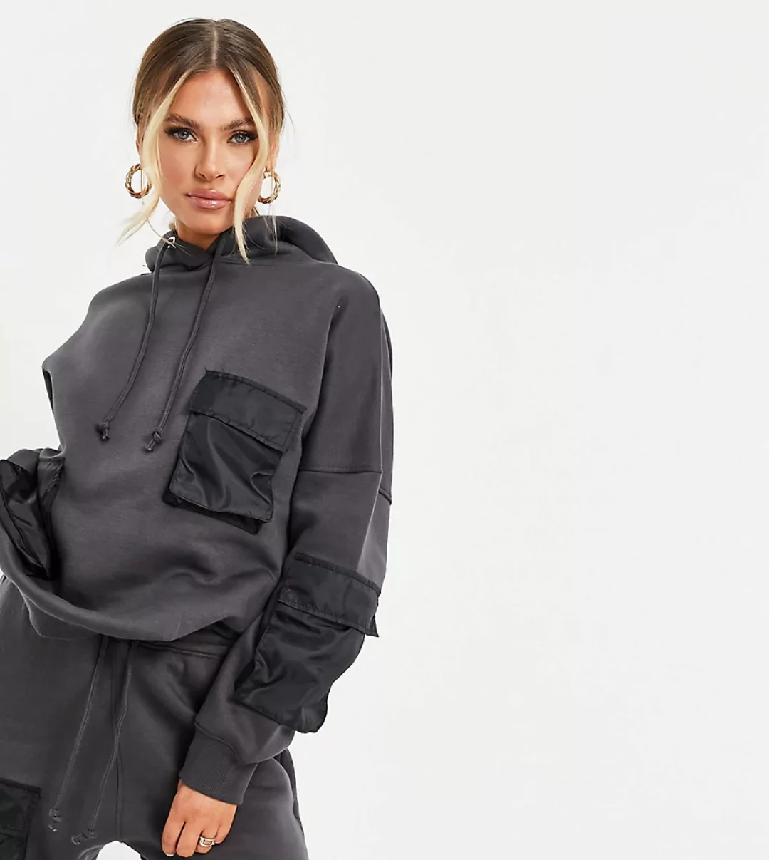 Missguided – Kapuzenpullover mit Taschen in Schwarz, Kombiteil günstig online kaufen