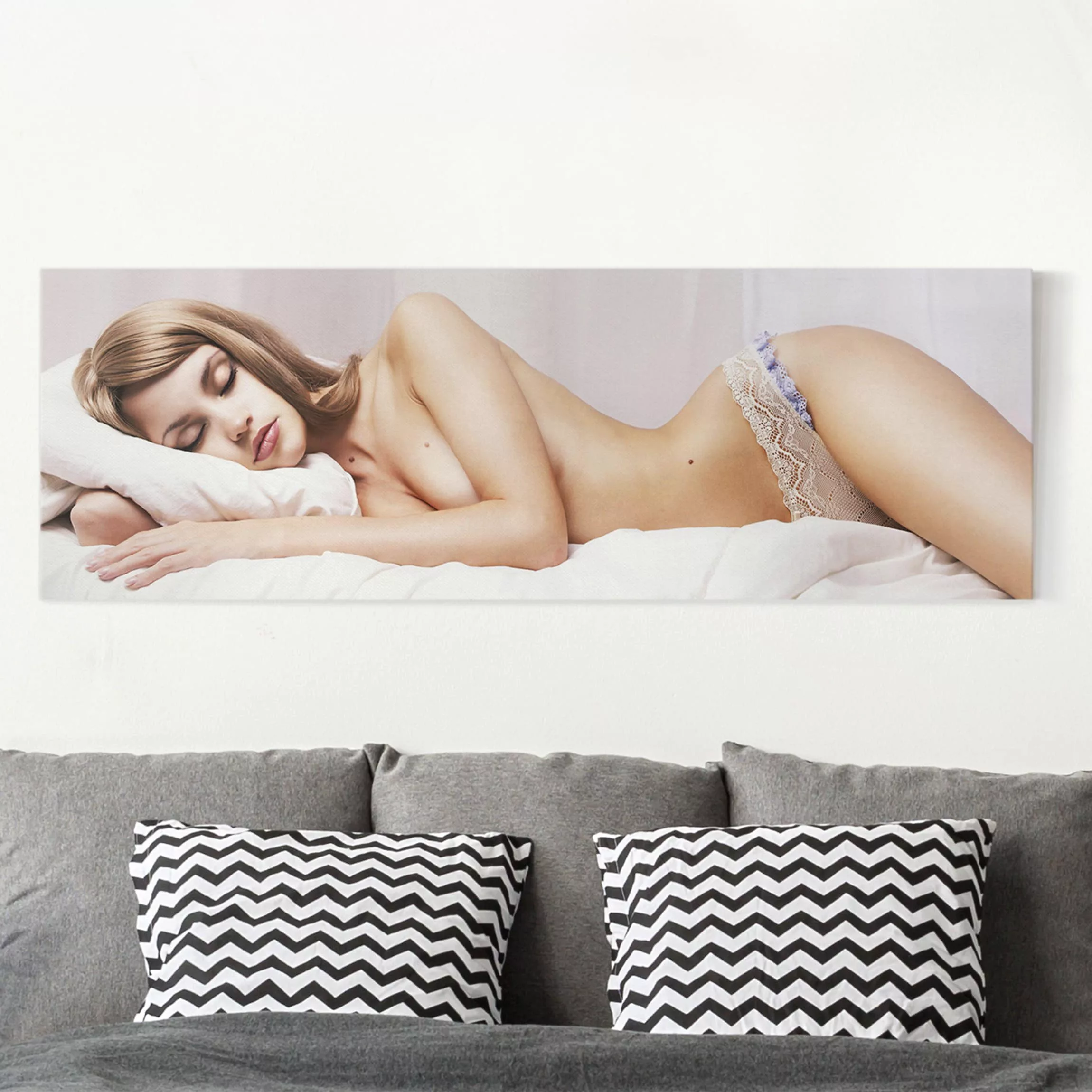 Leinwandbild Akt & Erotik - Panorama Sleep Well günstig online kaufen