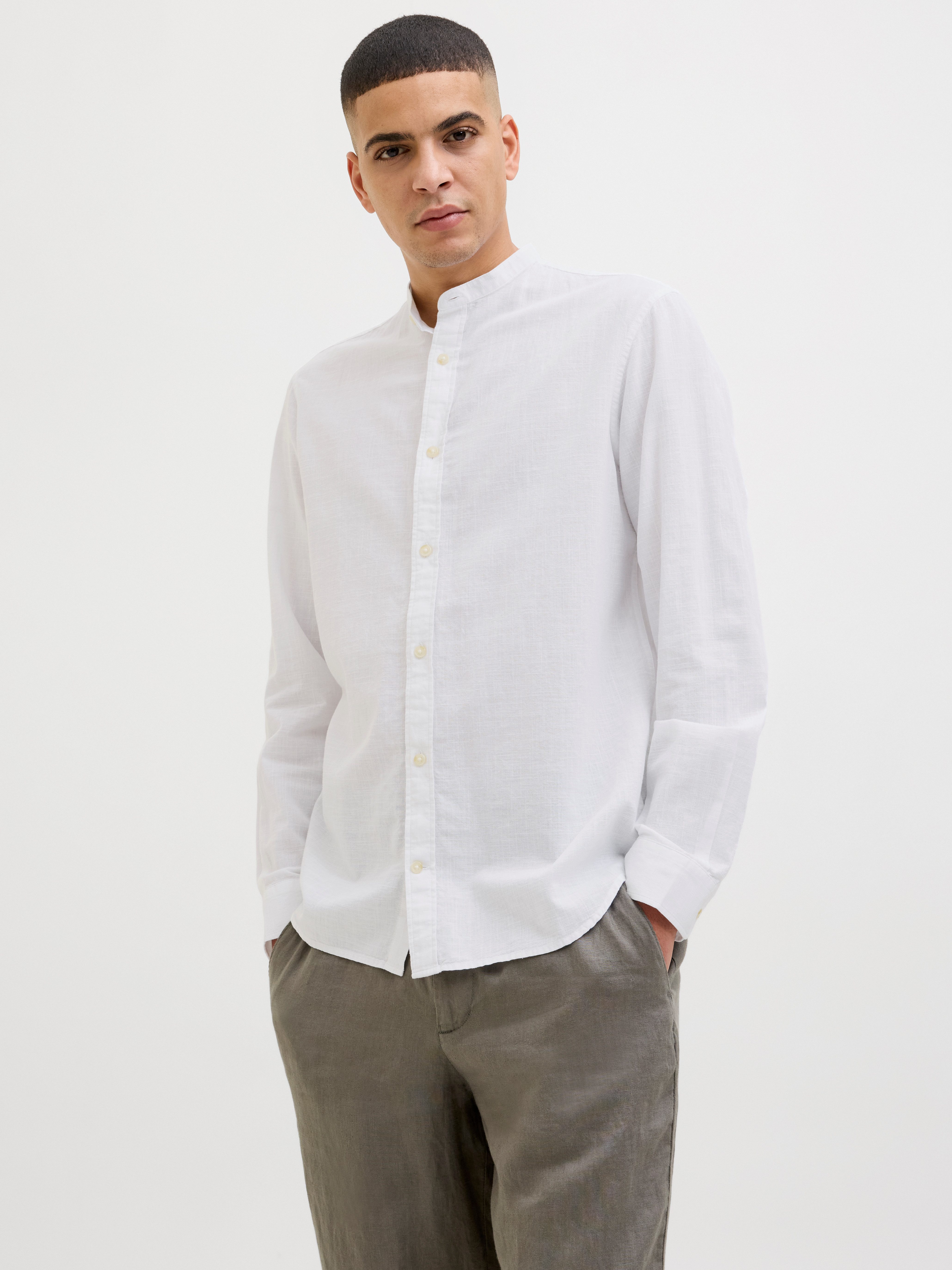 Jack & Jones Langarmhemd "JJESUMMER BAND SHIRT LS SN", mit Bandkragen günstig online kaufen