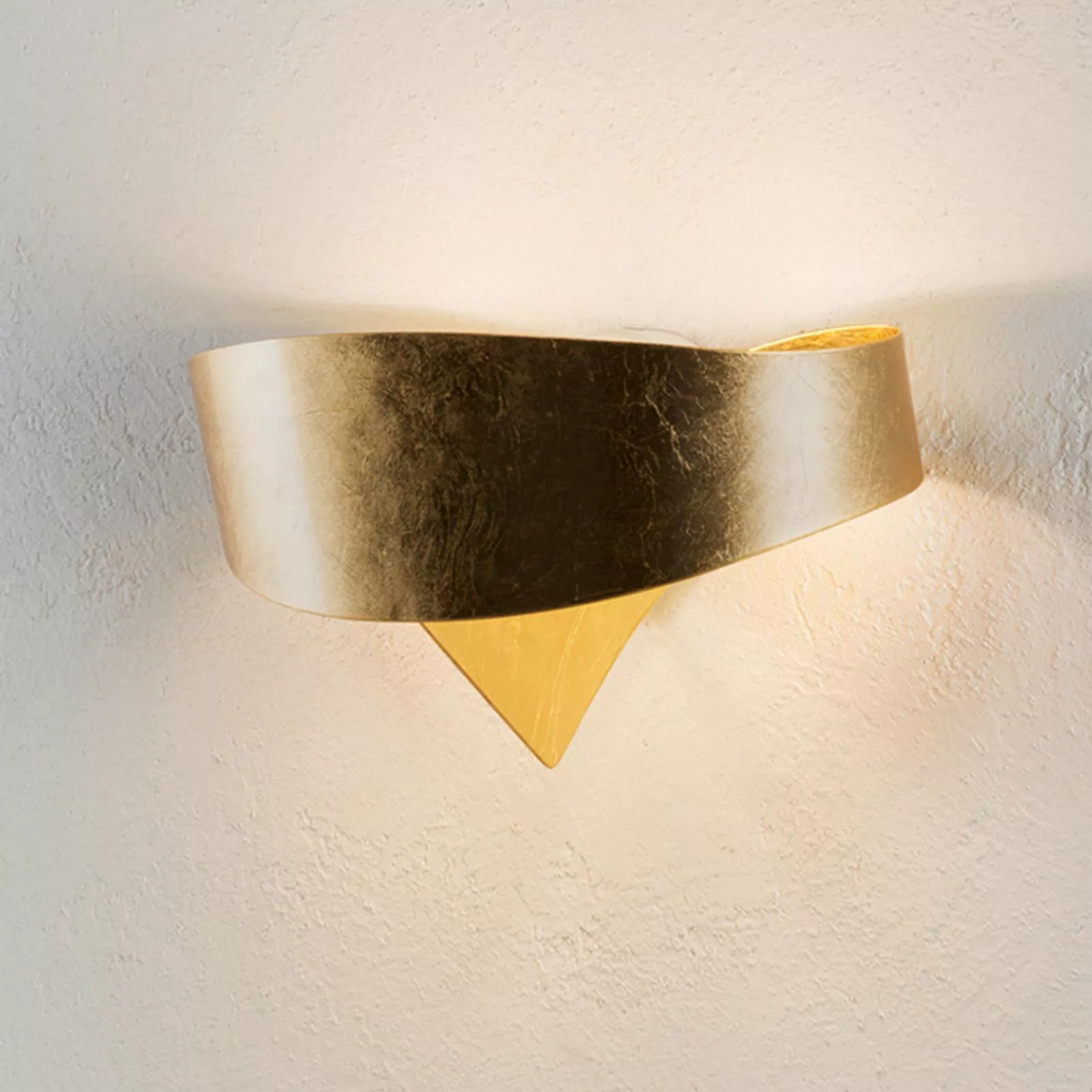 Goldene Designer-Wandleuchte Scudo günstig online kaufen