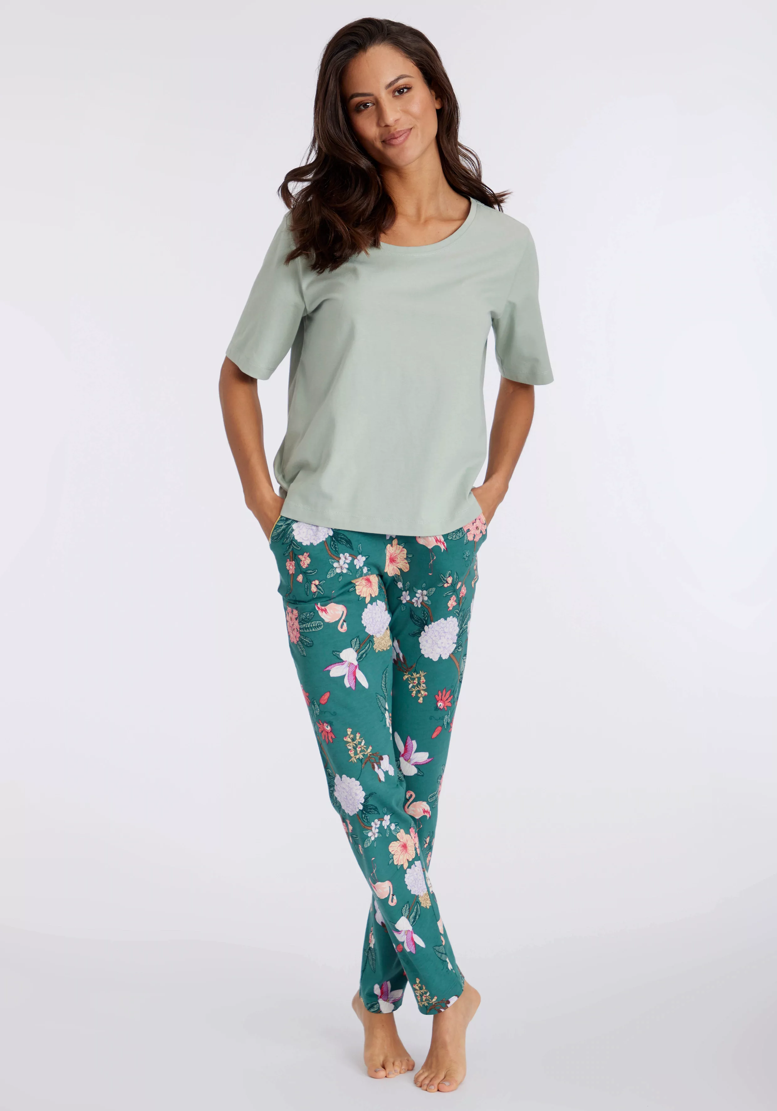 LASCANA Pyjama, (2 tlg.), mit elegantem Blumenmuster günstig online kaufen