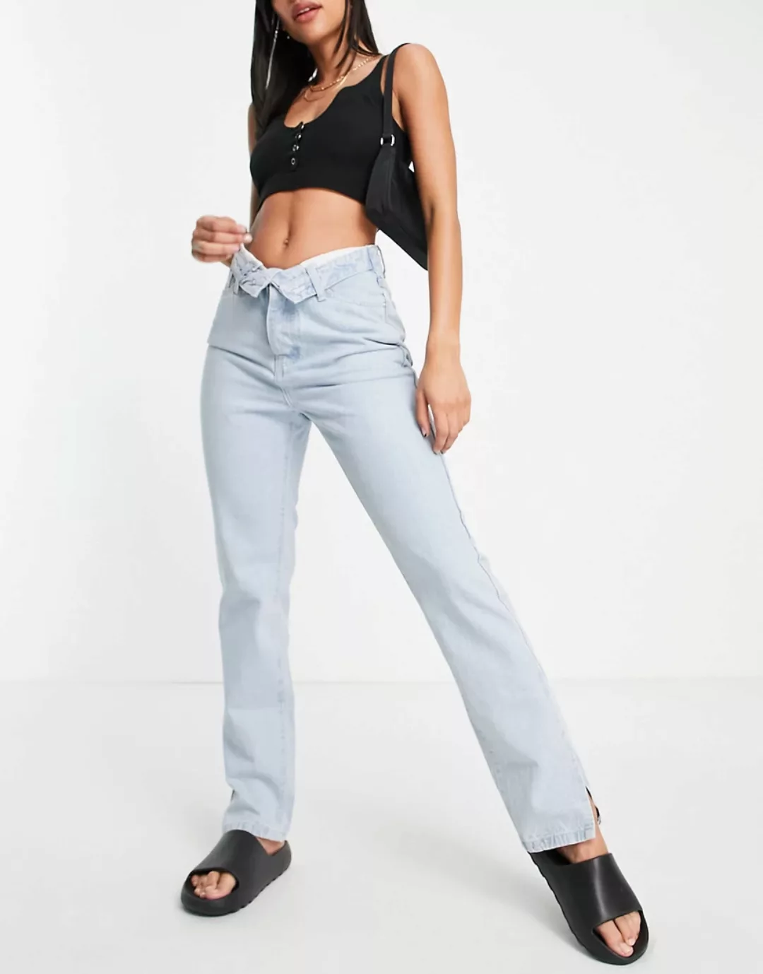 Missguided – Jeans in Blau mit geradem Schnitt und Umschlag günstig online kaufen
