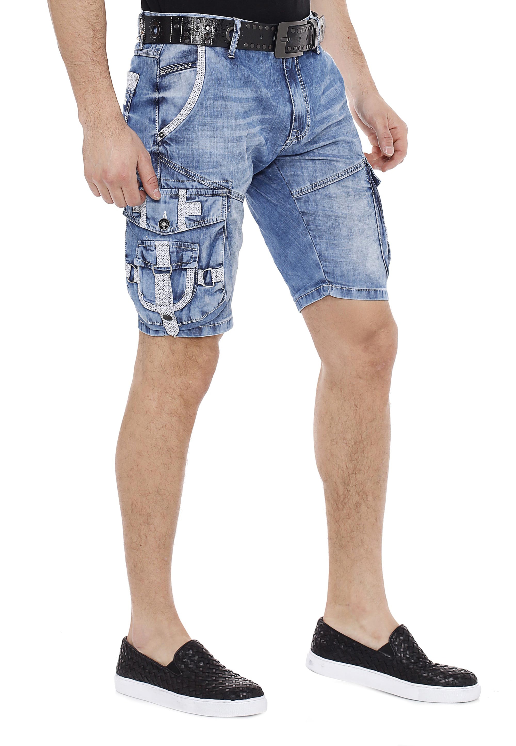 Cipo & Baxx Shorts, mit schicken Cargotaschen günstig online kaufen