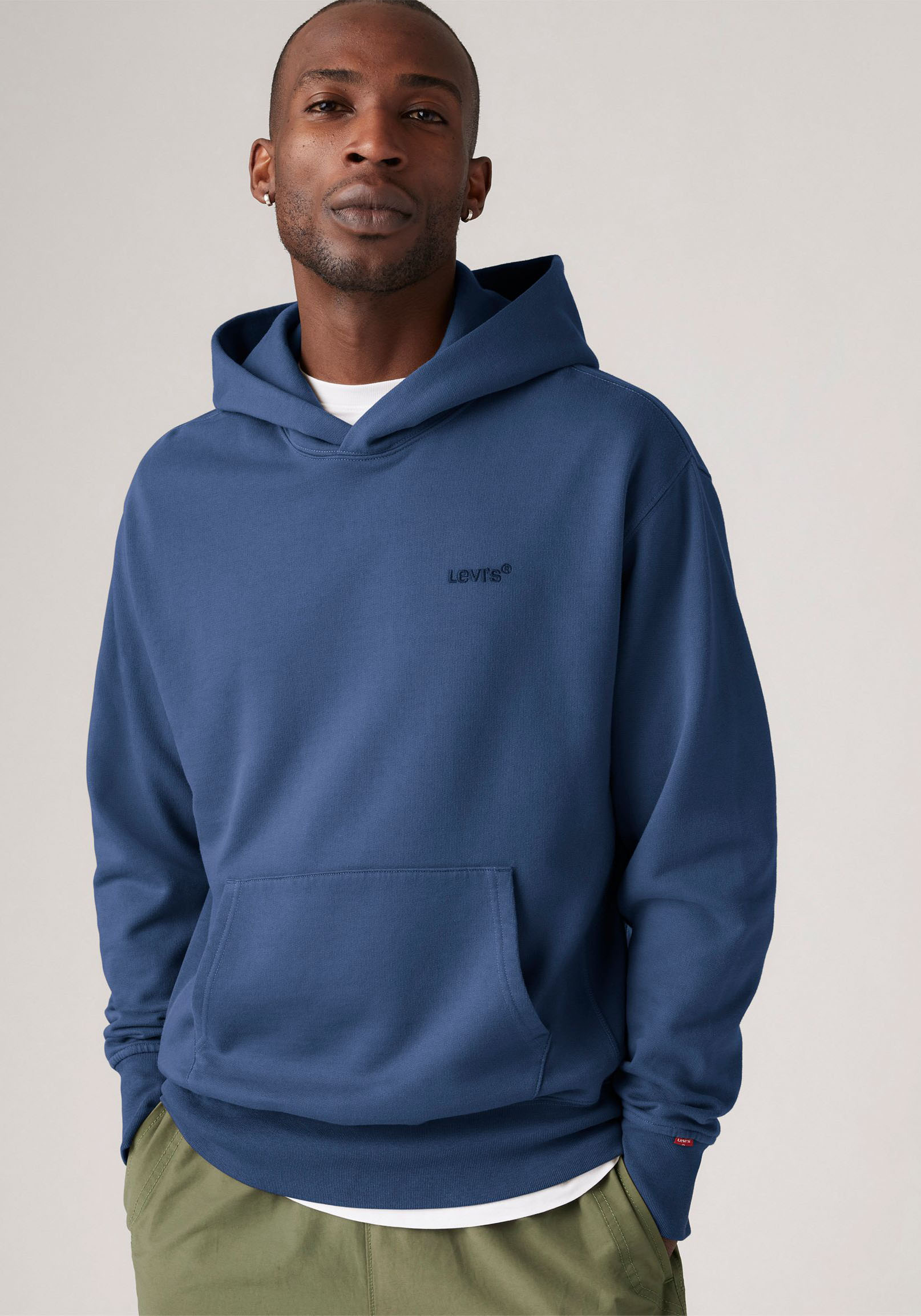 Levis Hoodie "THE AUTHENTIC HOODIE", mit kleiner Ton-in-Ton Logostickerei a günstig online kaufen