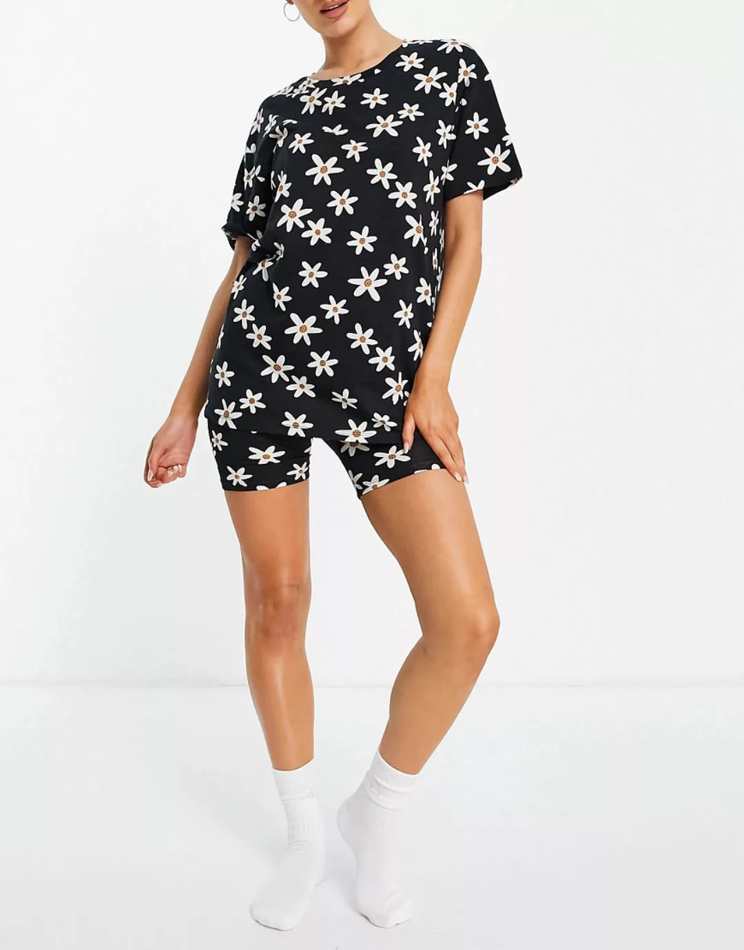 Lindex – Exclusive Katie – Set aus Bio-Baumwolle mit Oversize-T-Shirt und L günstig online kaufen
