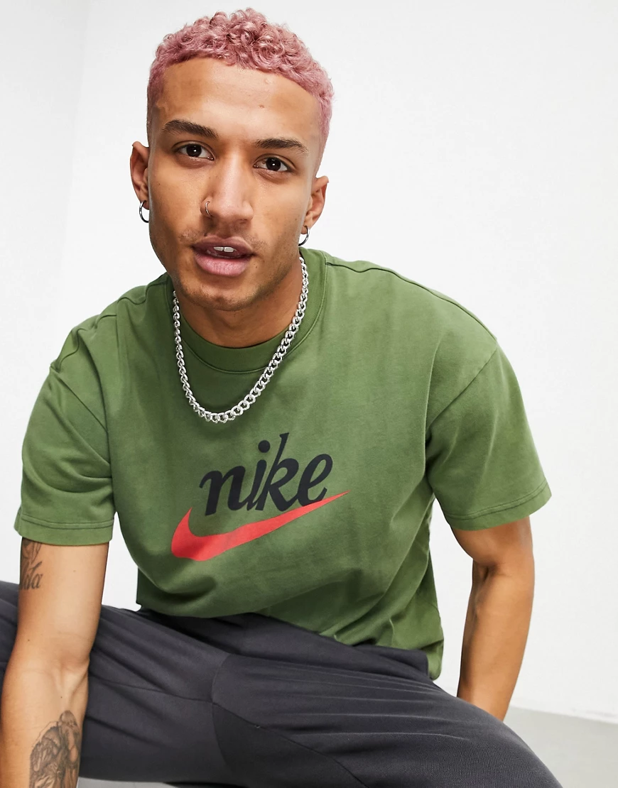 Nike – Heritage Essentials – T-Shirt mit Logo in verwaschenem Khaki-Grün günstig online kaufen