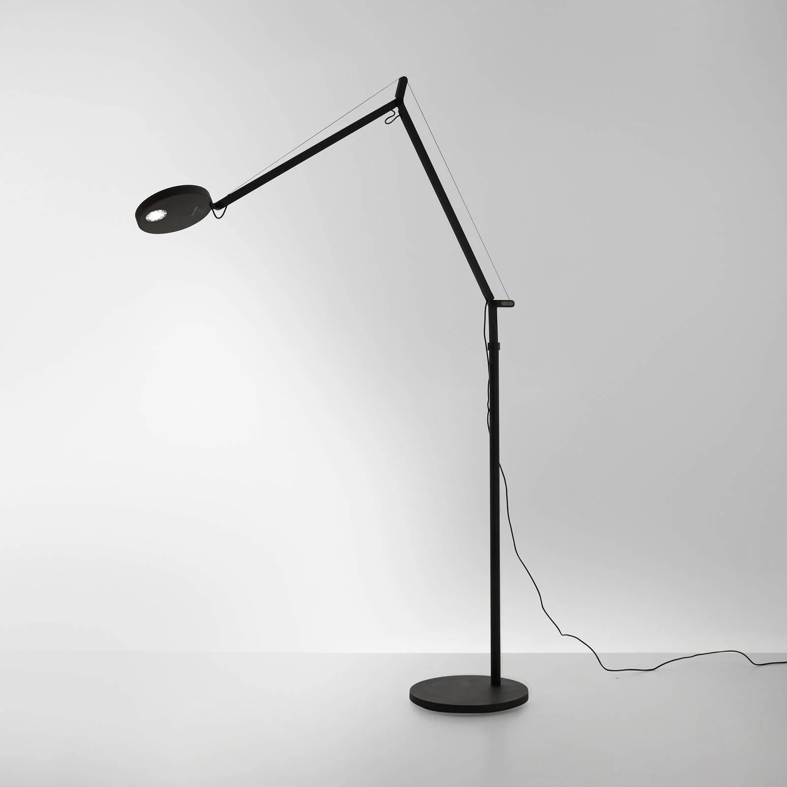 Artemide Demetra Reading LED-Stehlampe 927 schwarz günstig online kaufen