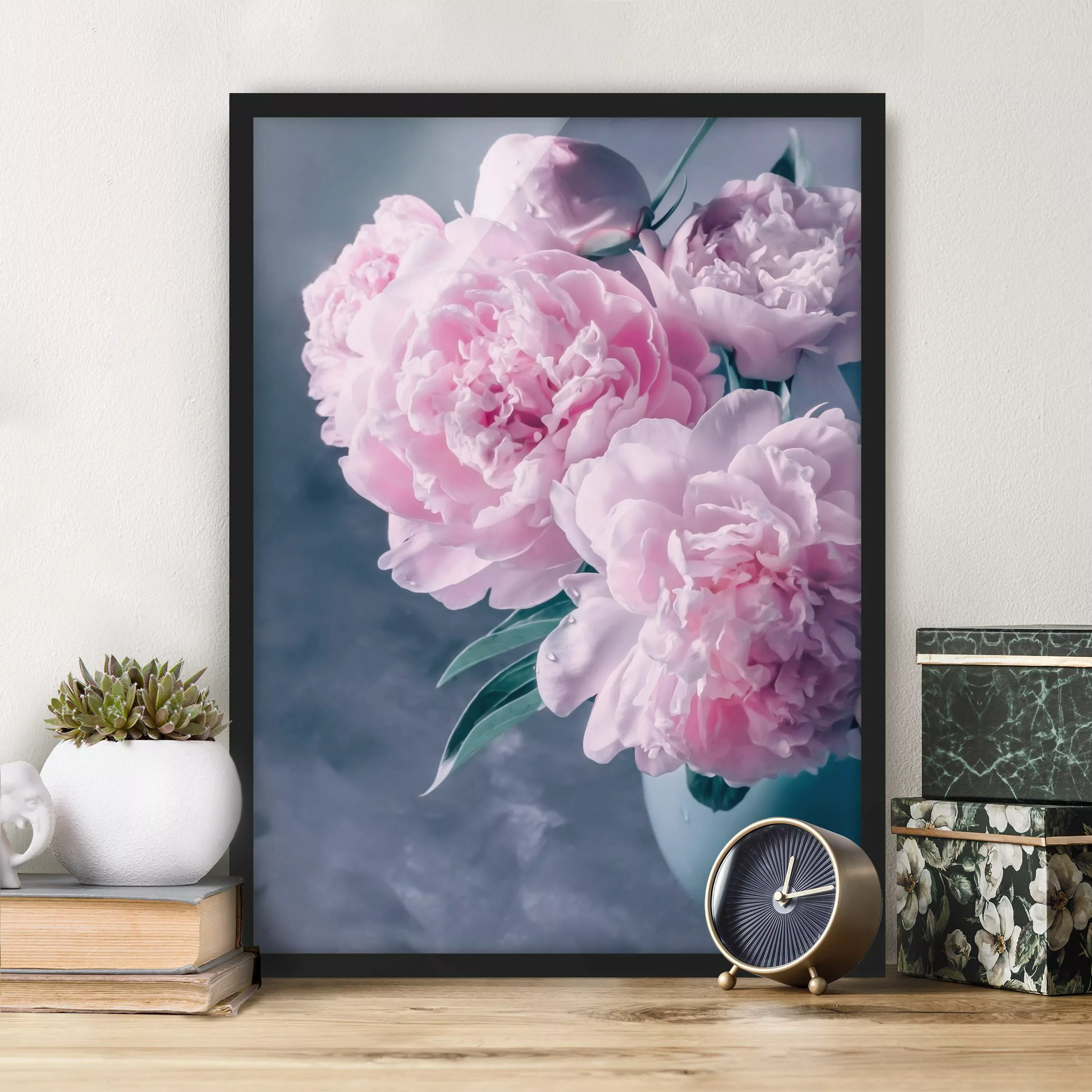 Bild mit Rahmen - Hochformat Vase mit Rosa Pfingstrosen Shabby günstig online kaufen