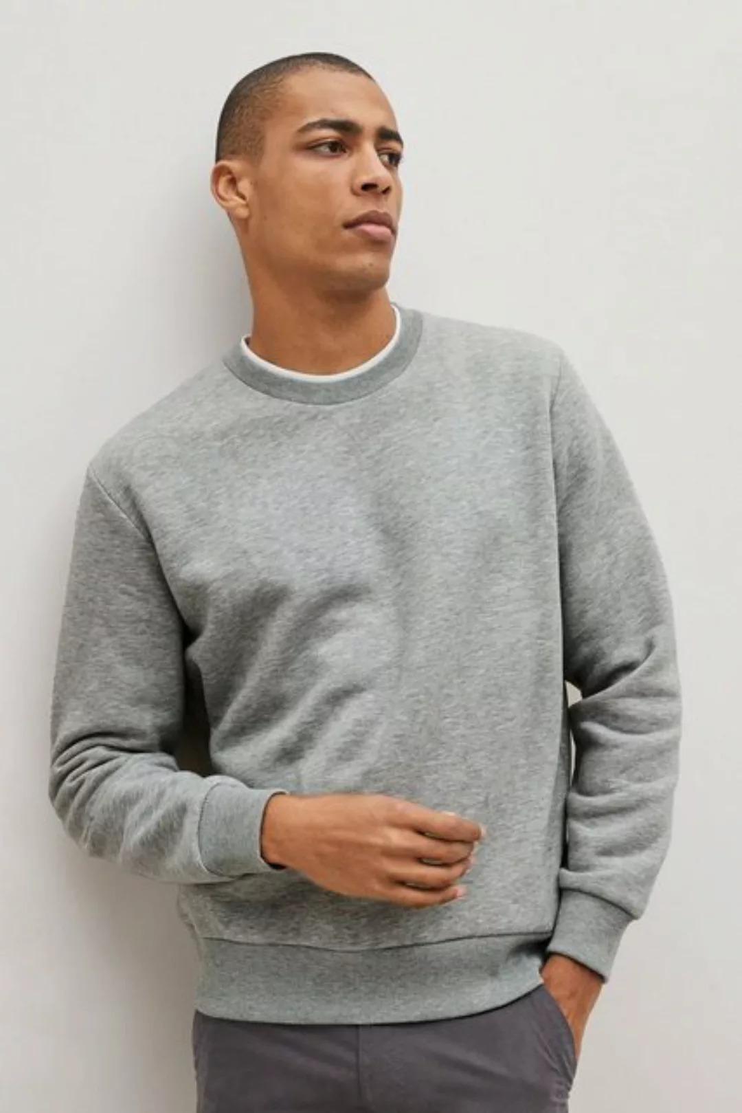 Next Sweatshirt Sweatshirt mit angedeutetem Rundhalsausschnitt (1-tlg) günstig online kaufen