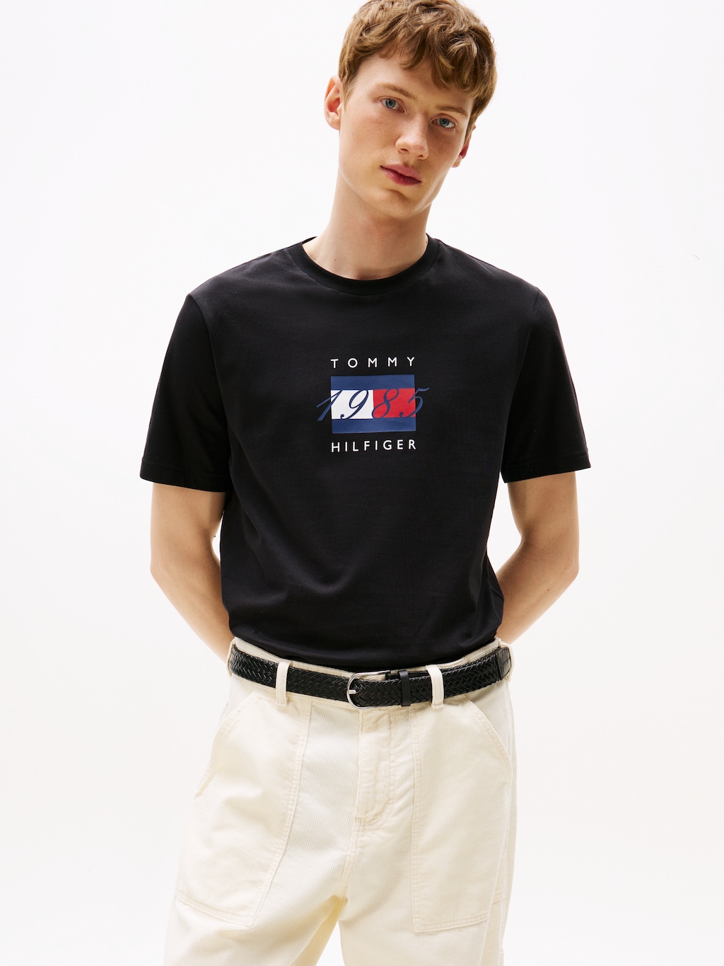 Tommy Hilfiger T-Shirt "LINEAR FLAG GRAPHIC", Rundhals, regular fit, Jersey günstig online kaufen