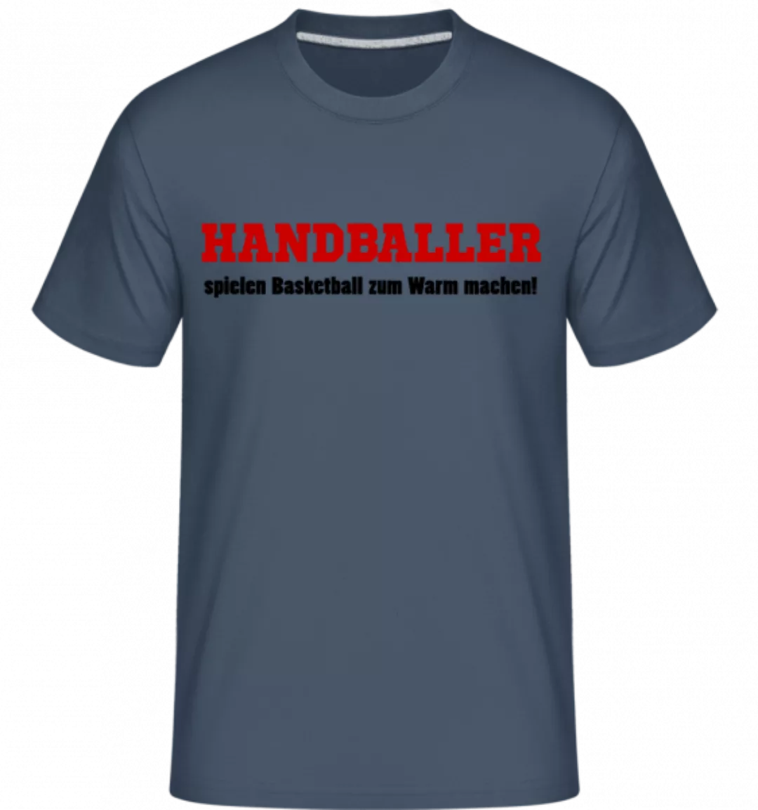 Handballer Spielen Basketball Zum Warm Machen! · Shirtinator Männer T-Shirt günstig online kaufen