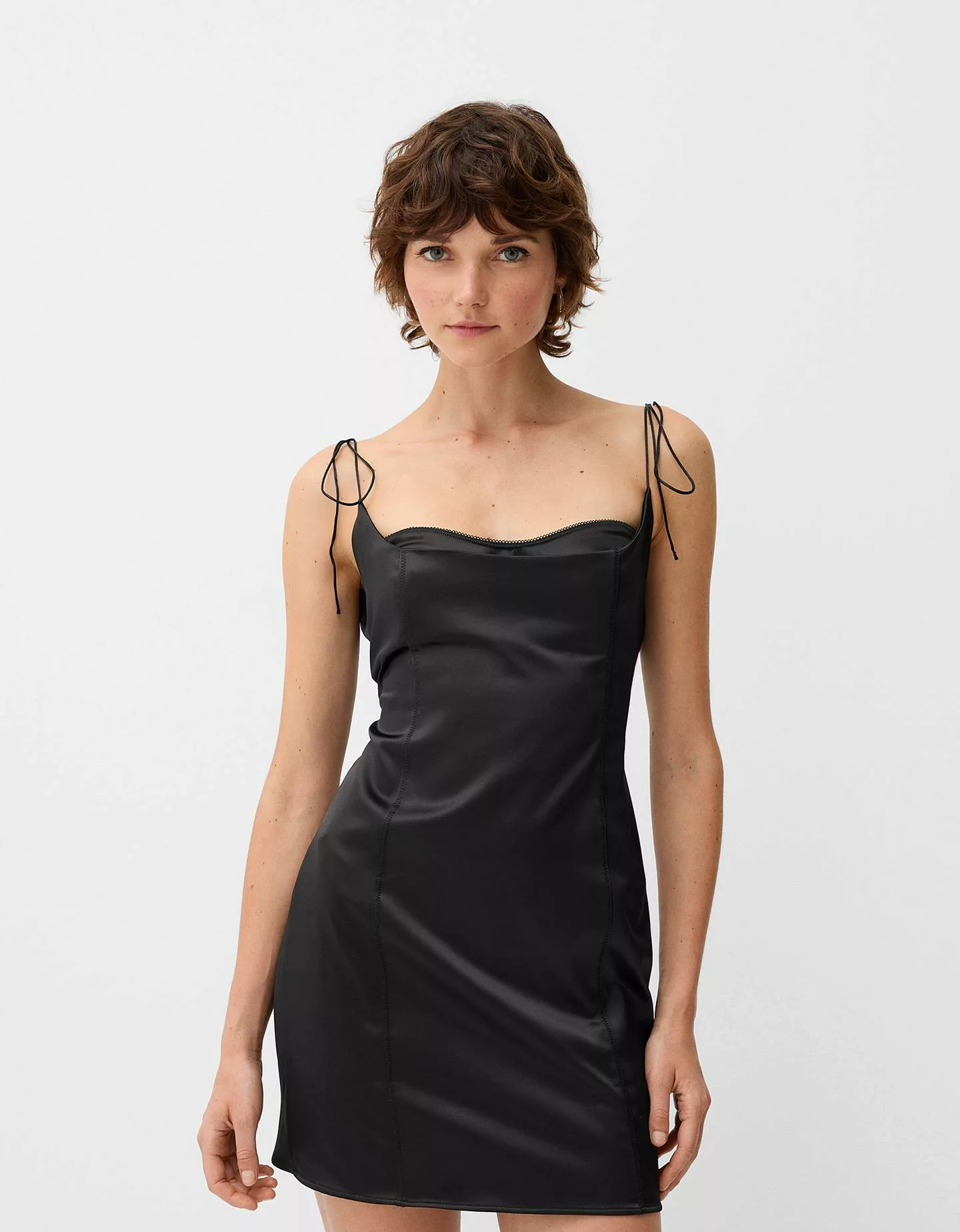 Bershka Minikleid Aus Satin Damen M Schwarz günstig online kaufen