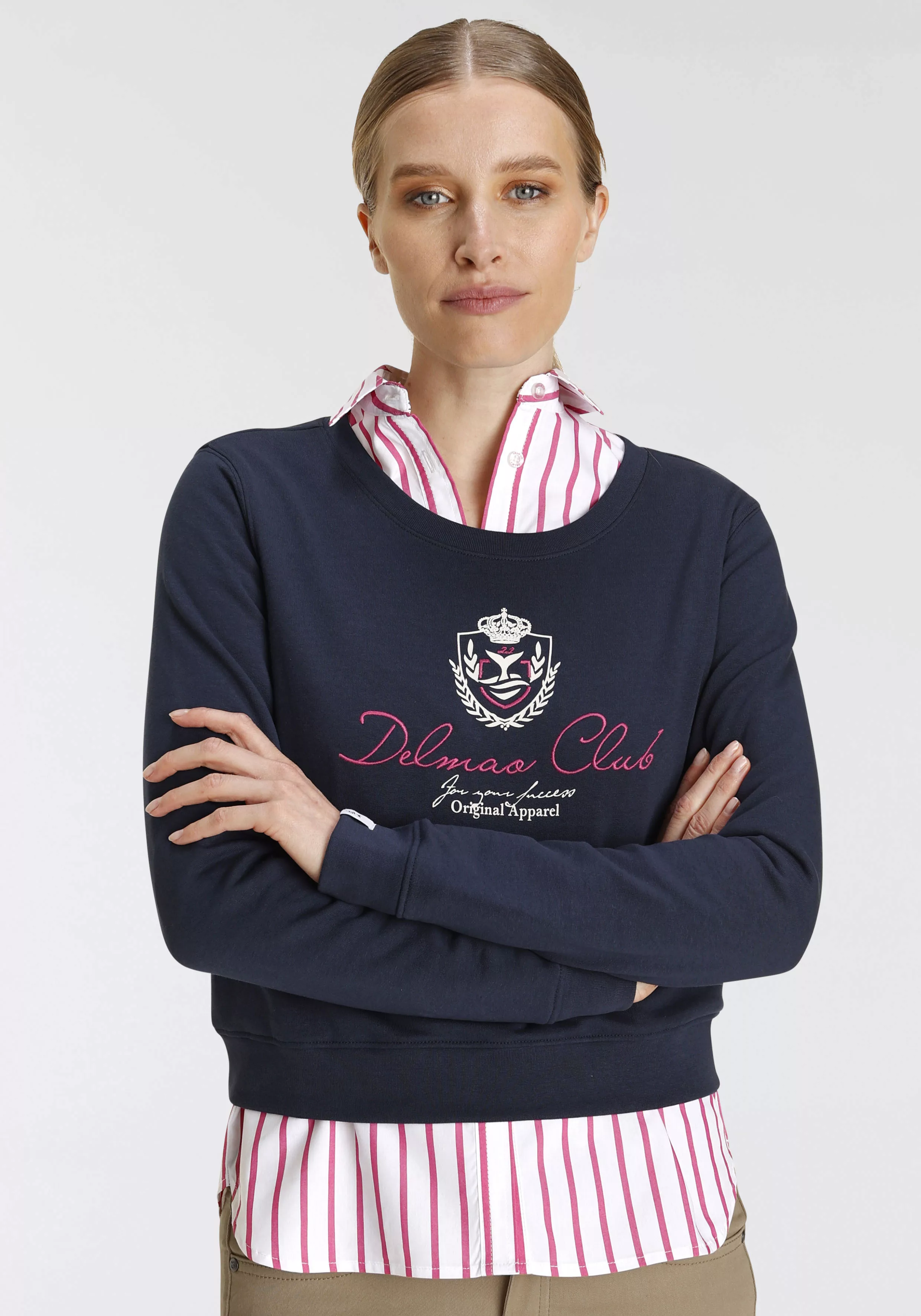 DELMAO Sweatshirt, in verkürzter Länge und mit edler Stickerei --NEUE MARKE günstig online kaufen