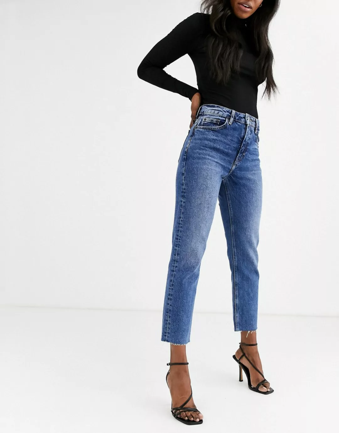 Topshop – Gerade geschnittene Jeans in mittelblauer Waschung günstig online kaufen