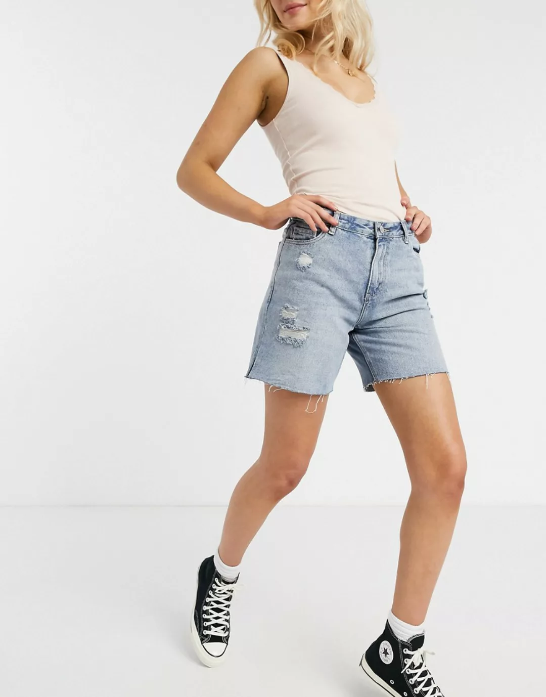 Urban Bliss – Boyfriend-Shorts in hellblauer Waschung günstig online kaufen