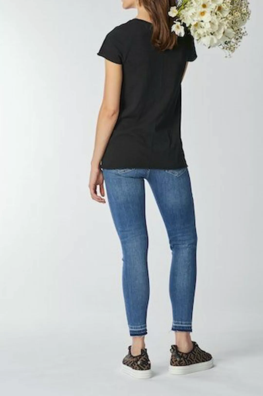 Rich & Royal T-Shirt in femininer Basic-Form günstig online kaufen