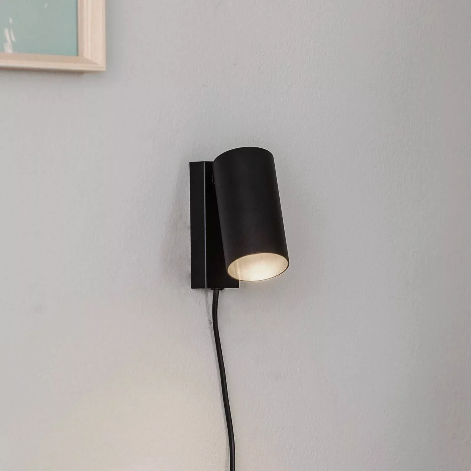 Wandstrahler Mono I mit Stecker schwarz günstig online kaufen