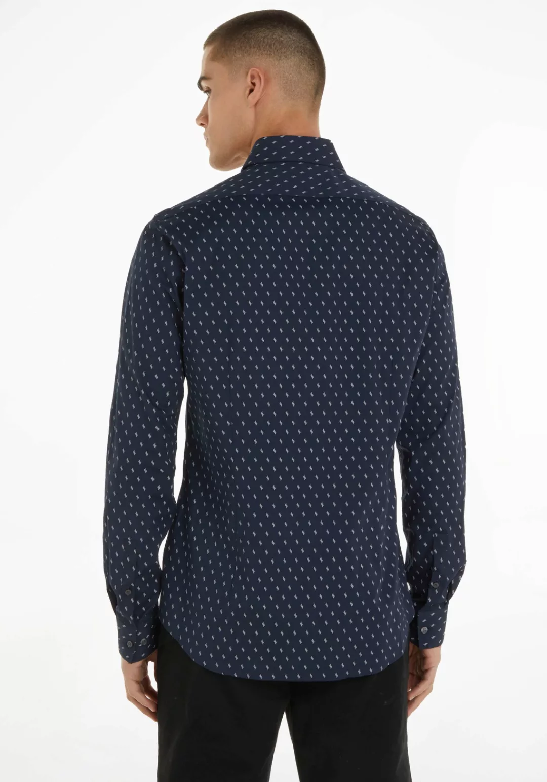 Calvin Klein Businesshemd mit Calvin Klein Logo auf der Brust günstig online kaufen