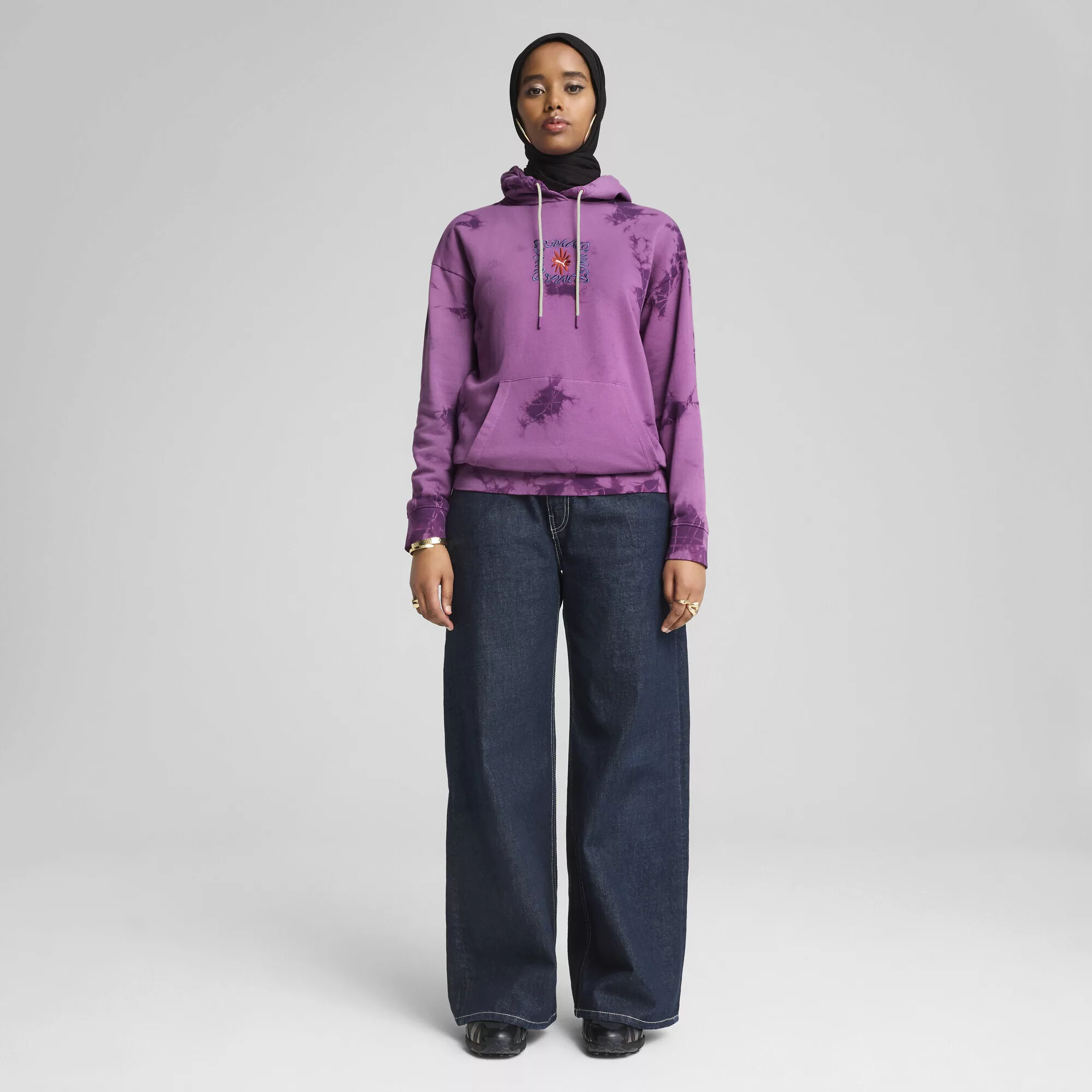 PUMA Hoodie "WARDROBE ESS FLORAL PACK Kurzer figurbetonter Hoodie mit" günstig online kaufen